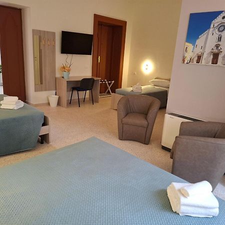 Bed and Breakfast Lupi E Agnelli à Bari Extérieur photo